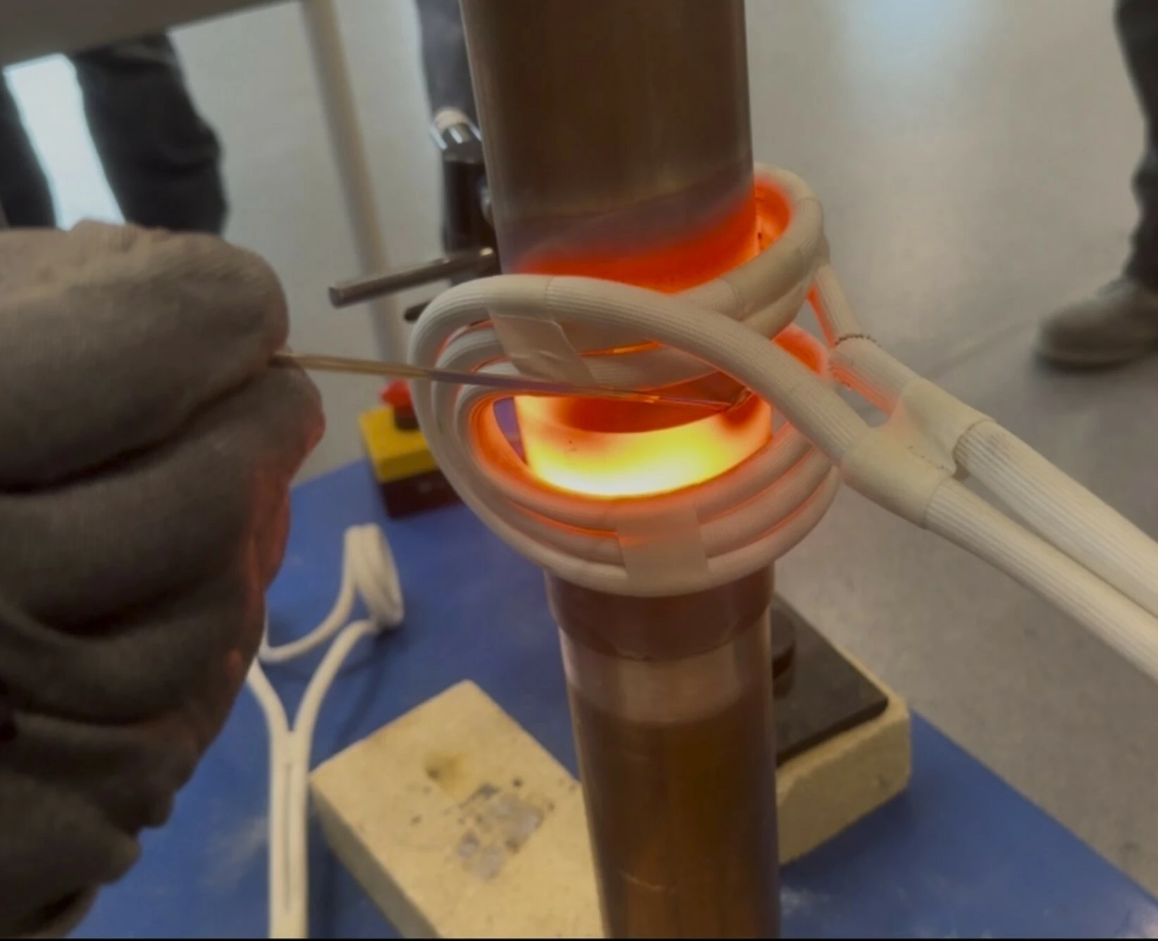 brazing tube with induction coil